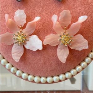 Pink crystal lily flower earrings